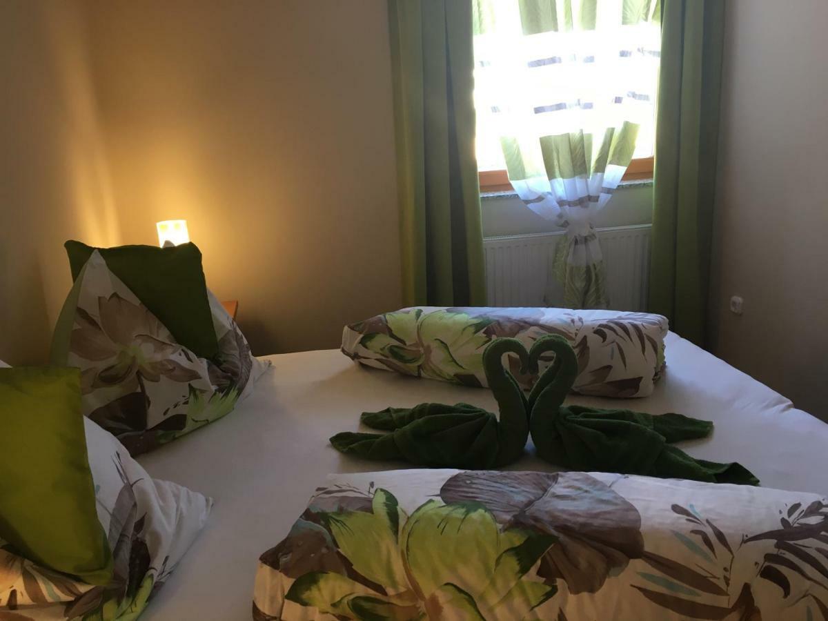 Orchidea Apartman Hegyko Exterior photo